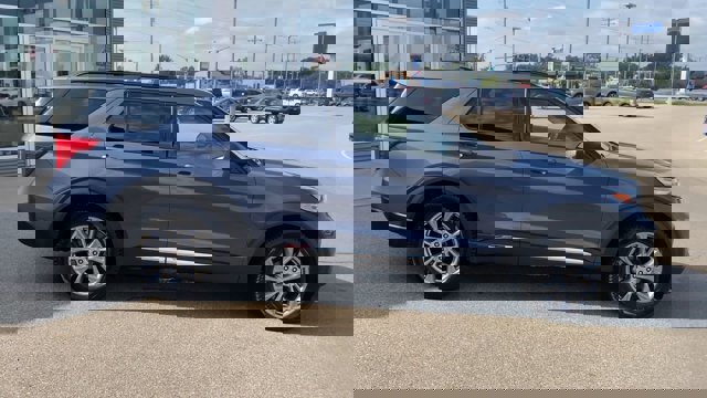 Certified 2021 Ford Explorer XLT w/ Equipment Group 202A image 2