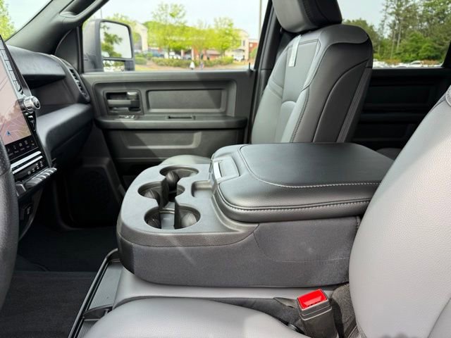 New 2026 RAM 3500 Tradesman AWD/4WD image 23