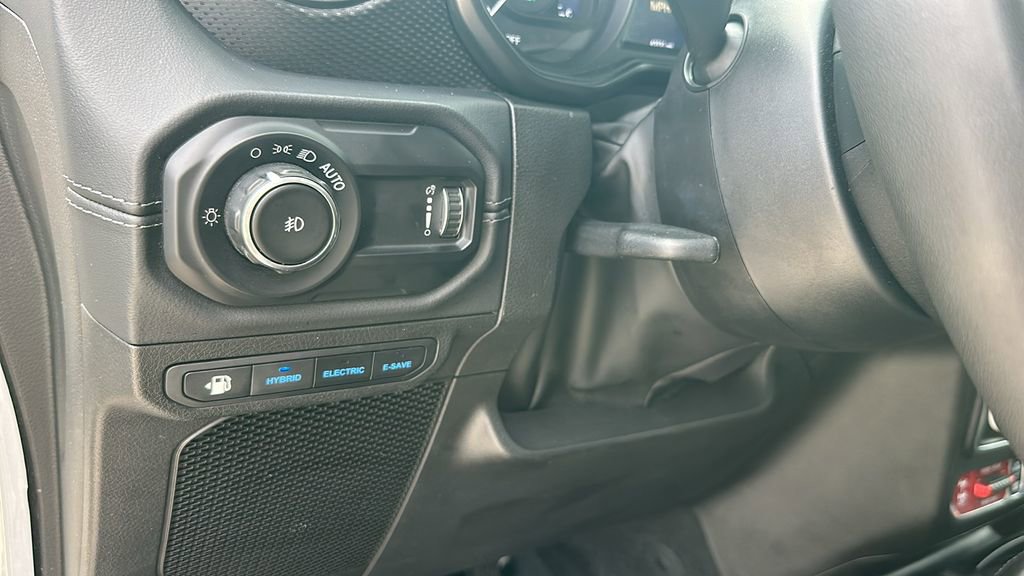 Used 2024 Jeep Wrangler Unlimited Rubicon 4xe image 17