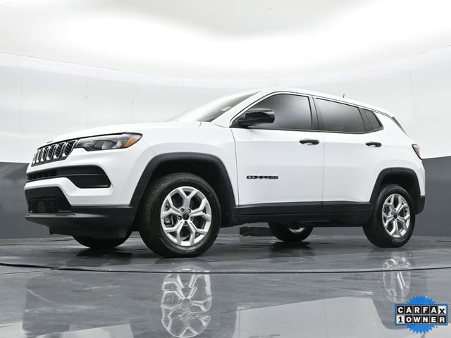 Used 2025 Jeep Compass Sport image 39