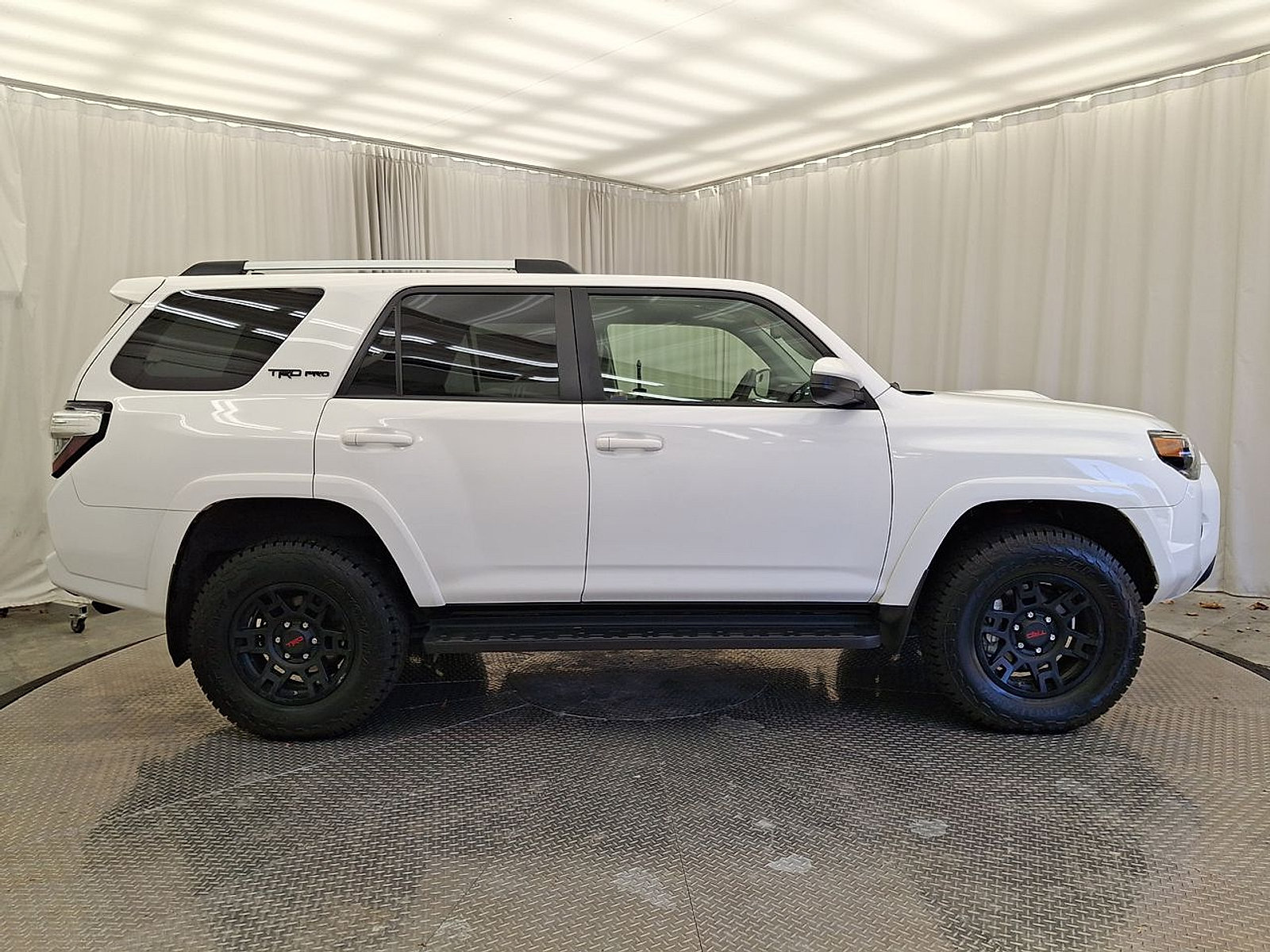 Certified 2016 Toyota 4Runner TRD Pro AWD/4WD image 30