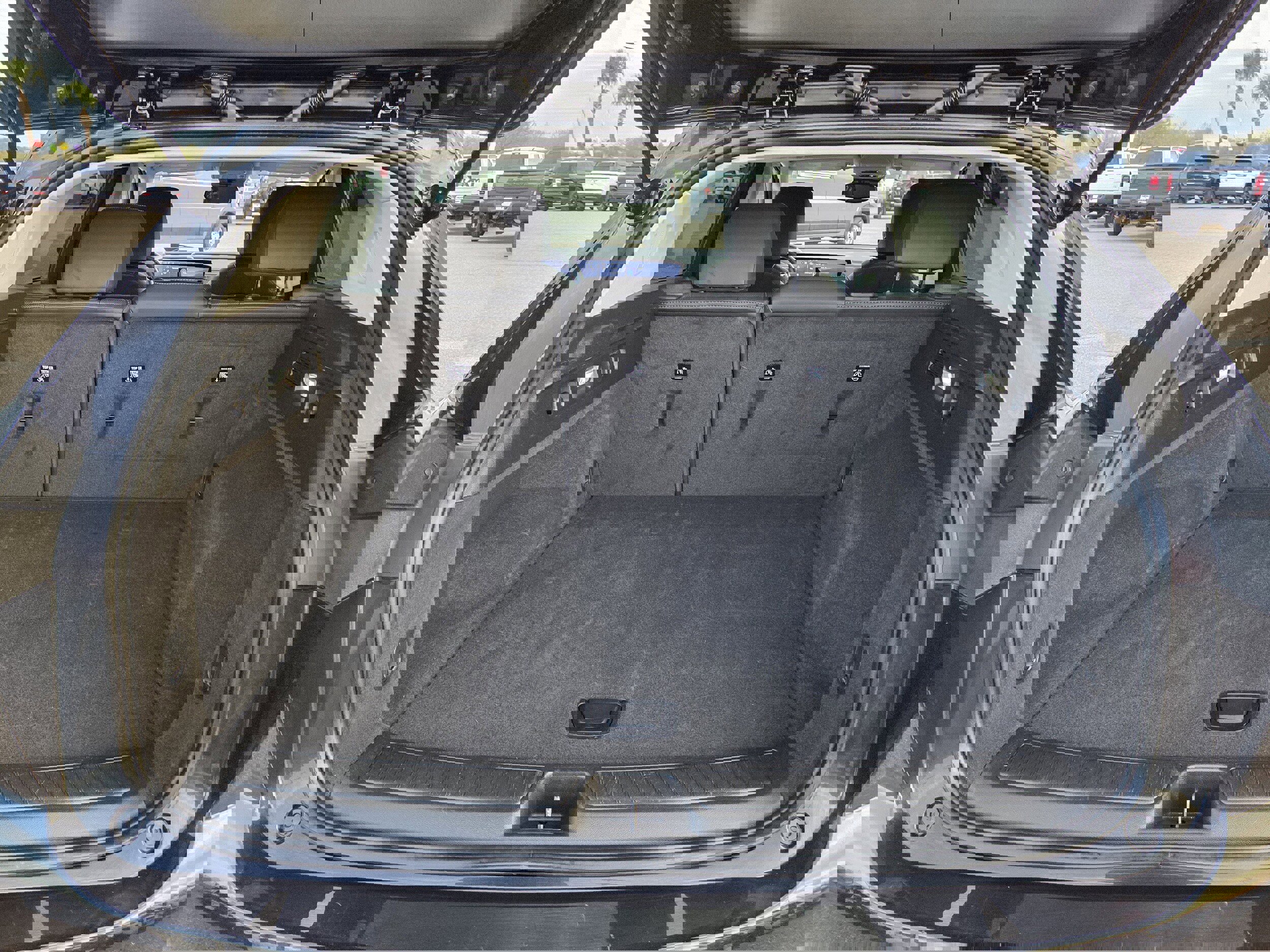 Used 2025 Buick Envision Preferred image 24