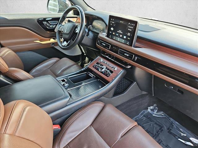 Used 2022 Lincoln Aviator Reserve w/ Equipment Group 201A AWD/4WD image 29
