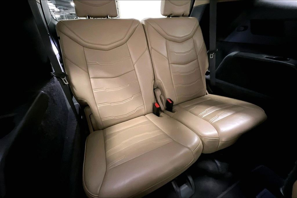 Used 2020 Cadillac XT6 Sport w/ Platinum Package image 37