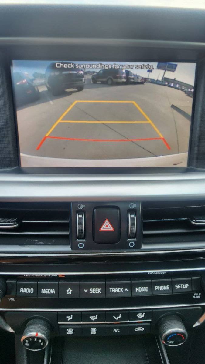 Used 2020 Kia Optima SE FWD image 15
