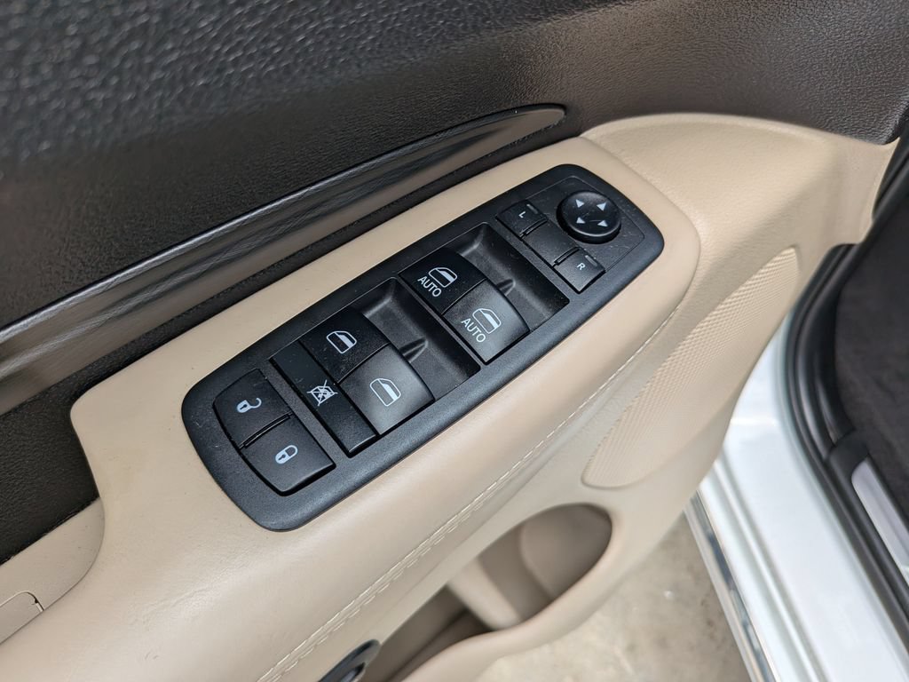 Used 2018 Dodge Durango Citadel w/ Technology Group RWD image 21