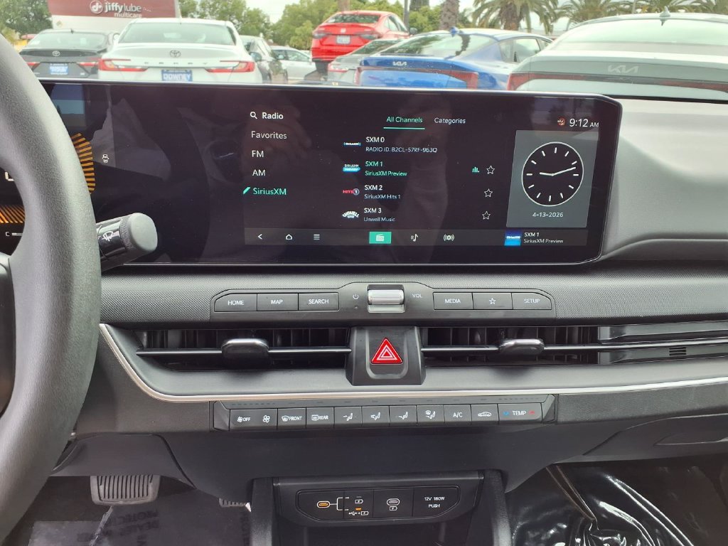 Used 2025 Kia K4 FWD image 25