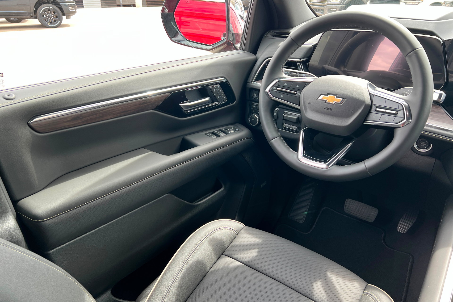New 2026 Chevrolet Suburban Premier AWD/4WD image 12