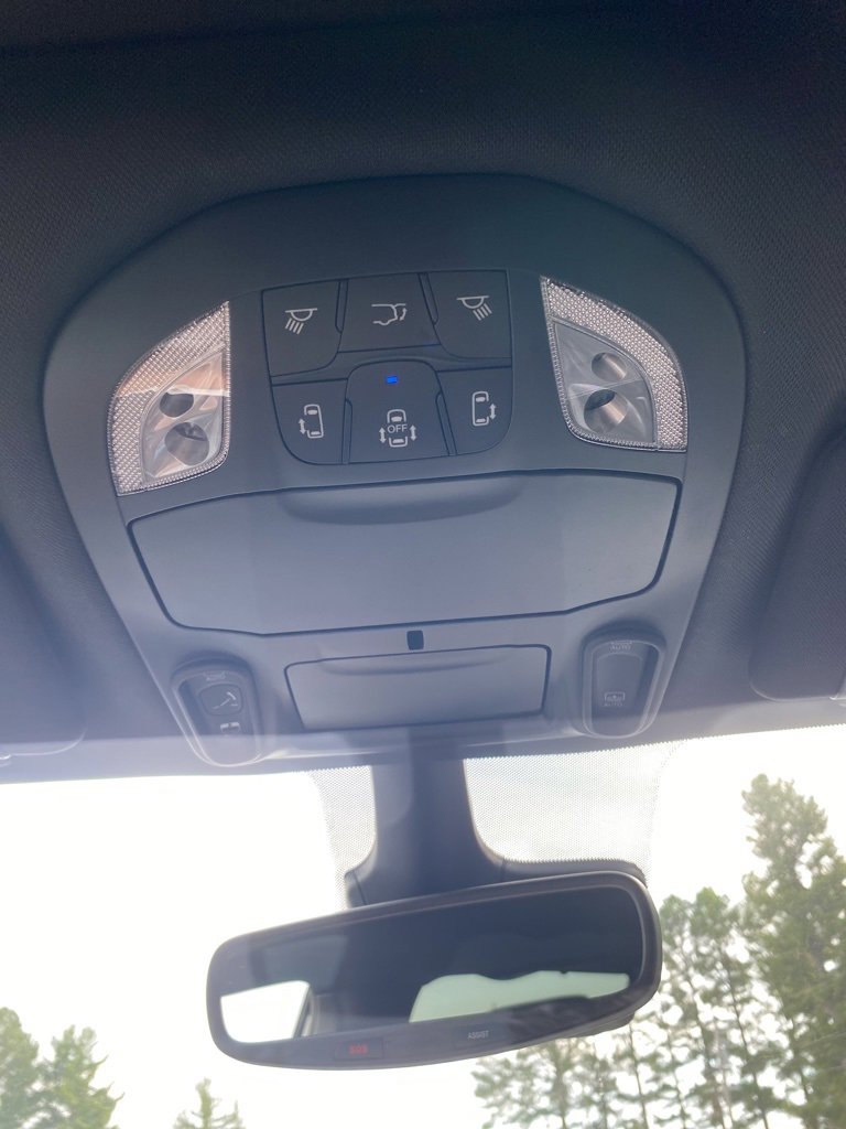 New 2026 Chrysler Pacifica Limited w/ S Appearance Package image 37