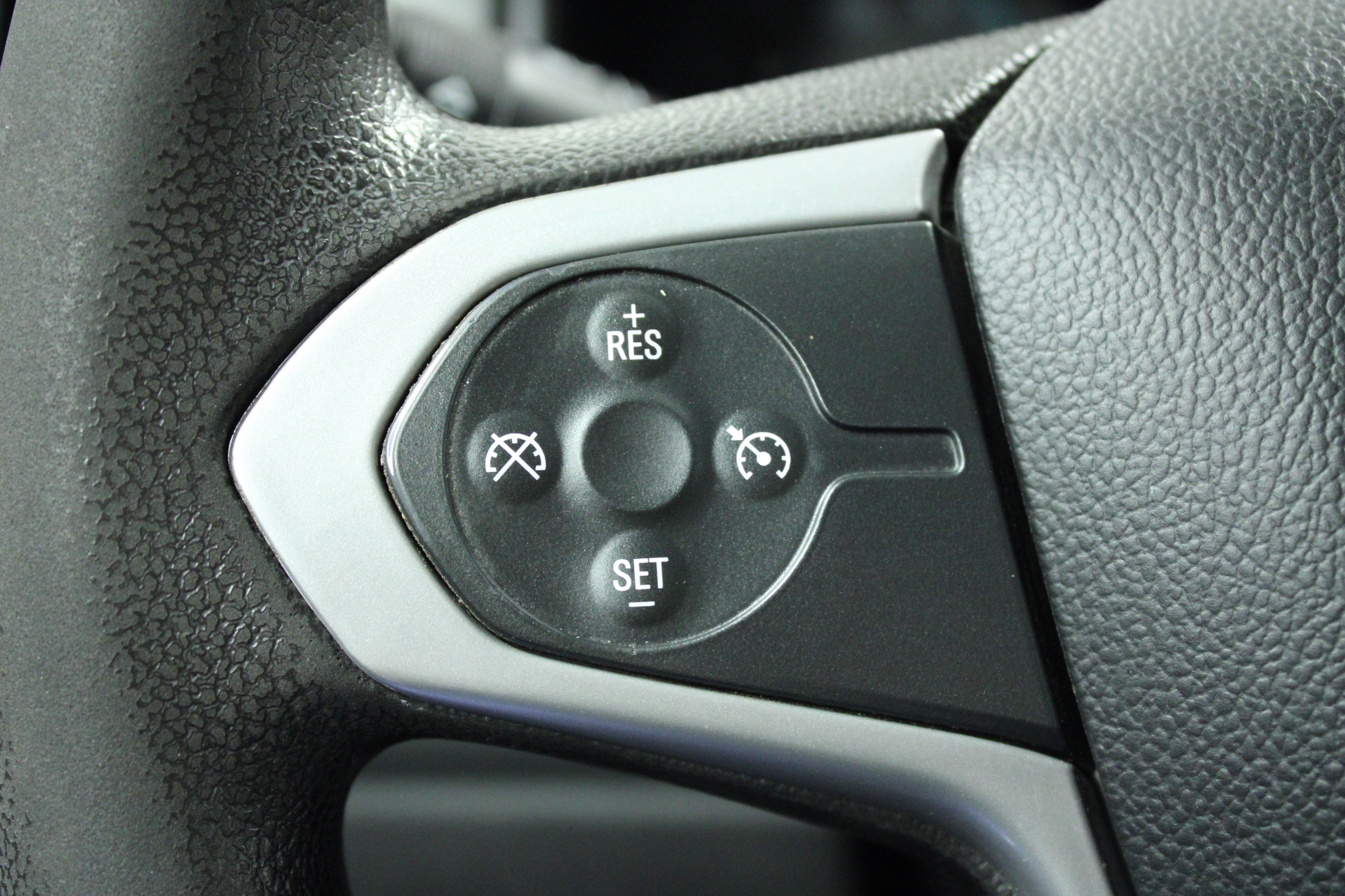 Used 2022 Chevrolet Colorado W/T w/ WT Convenience Package RWD image 19