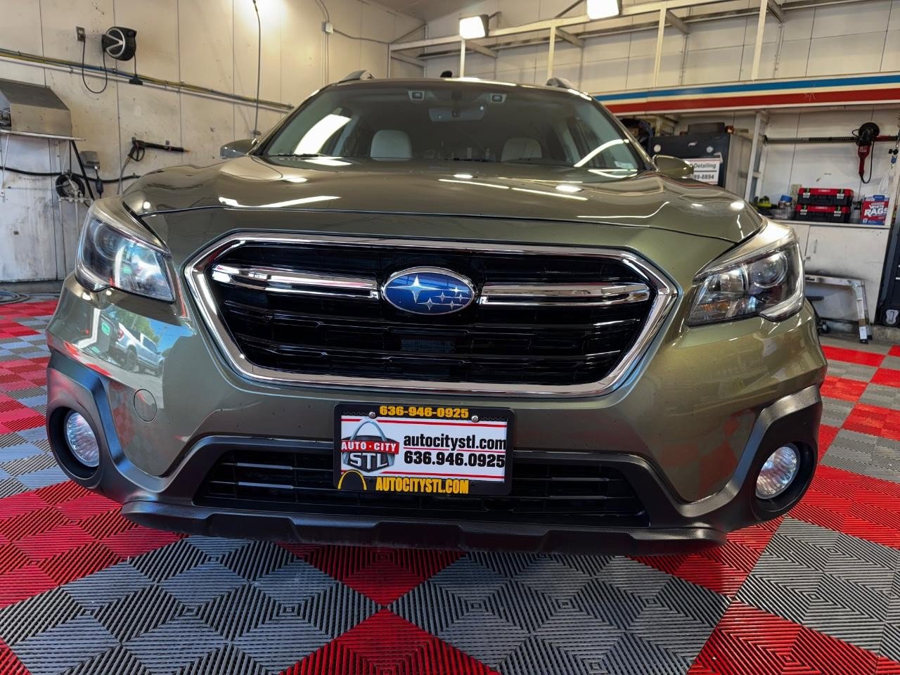 Used 2019 Subaru Outback 2.5i Premium AWD/4WD image 2