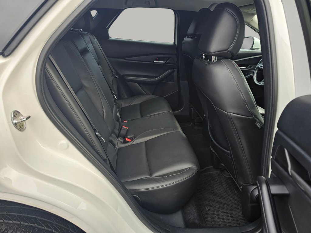 Used 2022 MAZDA CX-30 AWD 2.5 S w/ Select Package image 23