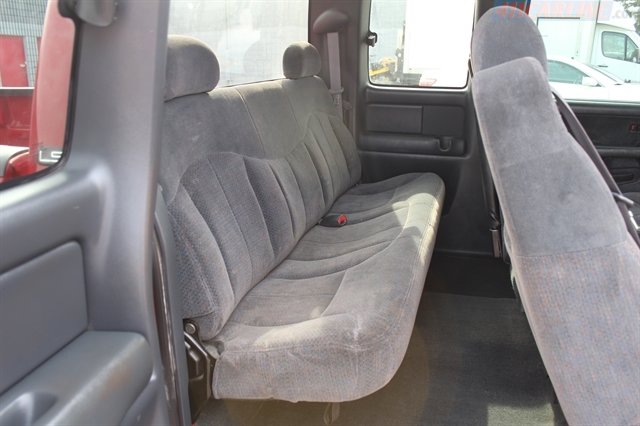 Used 1999 Chevrolet Silverado 1500 LS w/ Off-Road Chassis Pkg AWD/4WD image 37