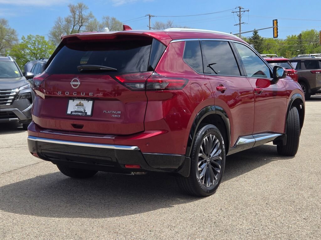 Used 2024 Nissan Rogue Platinum AWD/4WD image 12