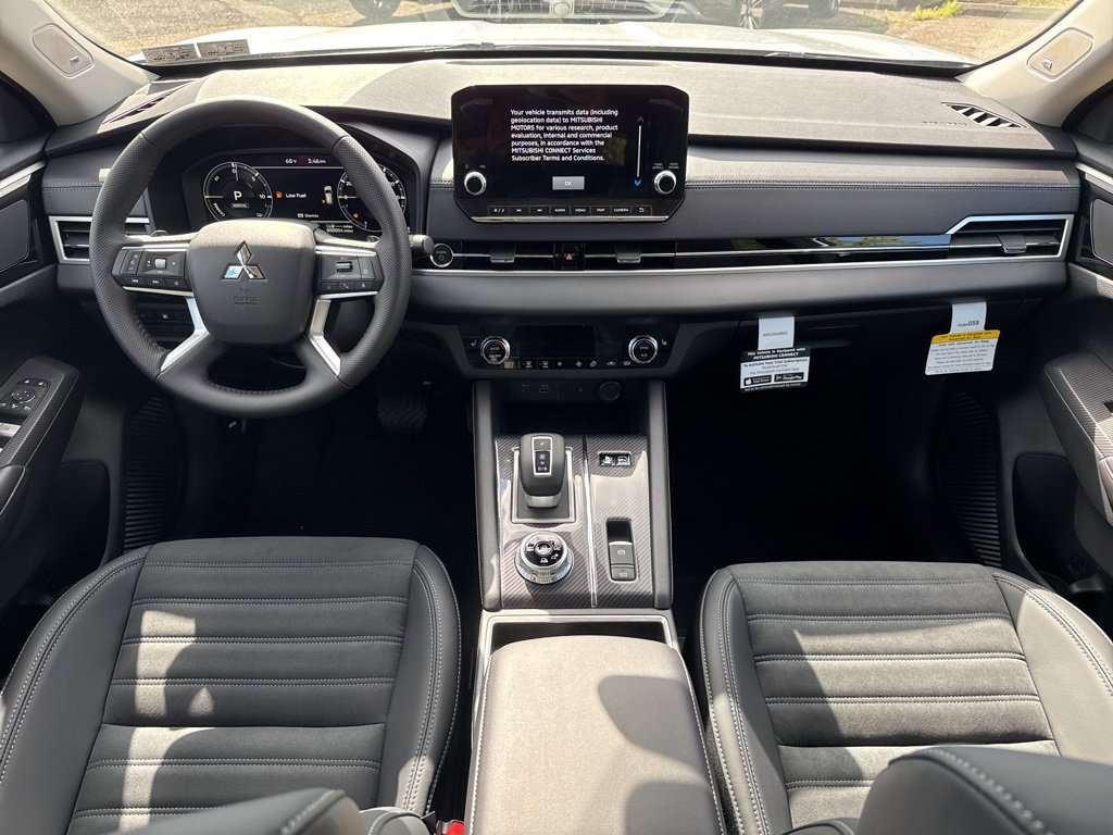 New 2025 Mitsubishi Outlander SE image 21