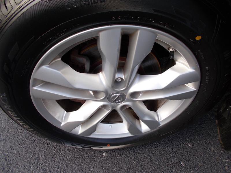 Used 2013 Nissan Rogue SV w/ Premium Pkg image 17