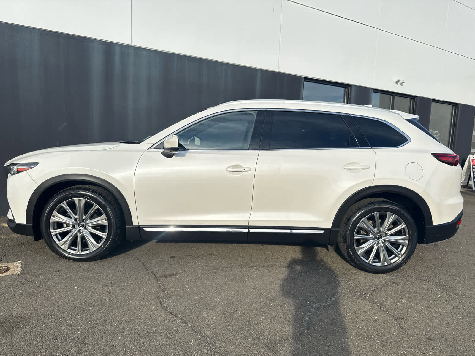 Certified 2023 MAZDA CX-9 Signature image 3