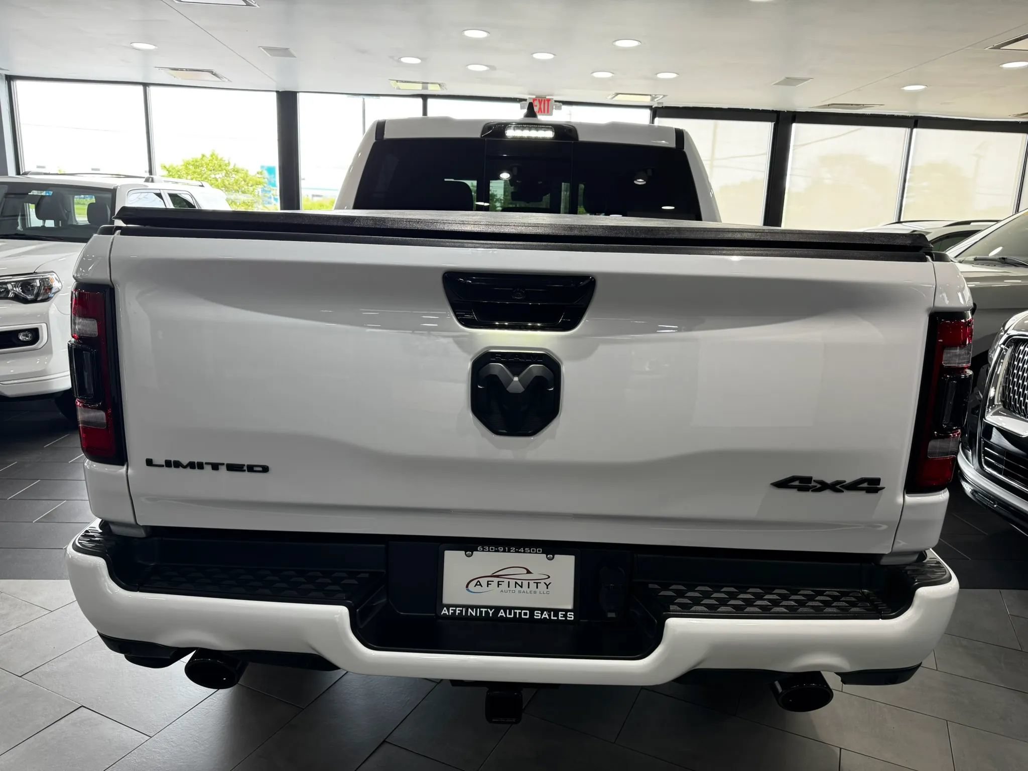 Used 2023 RAM 1500 Limited AWD/4WD image 4