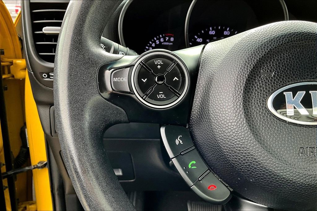 Used 2015 Kia Soul + FWD image 10