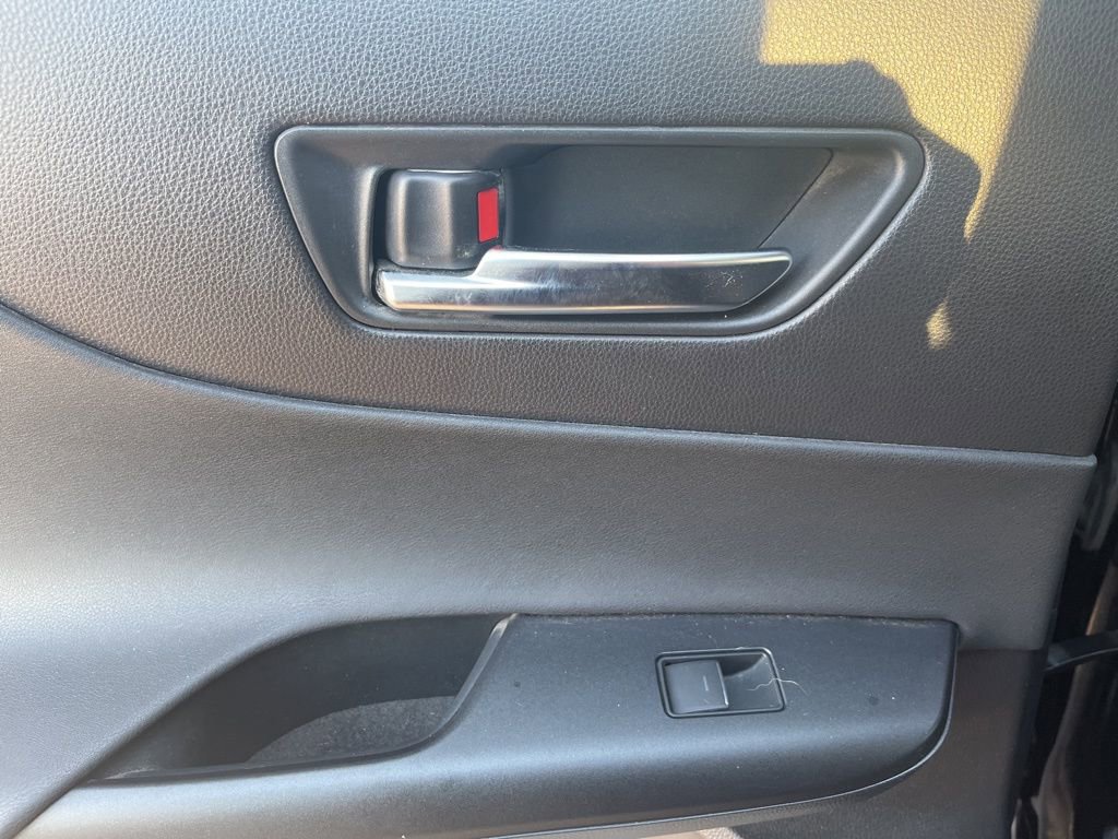 Used 2021 Toyota Venza LE w/ Carpet Mat Package (TMS) image 56