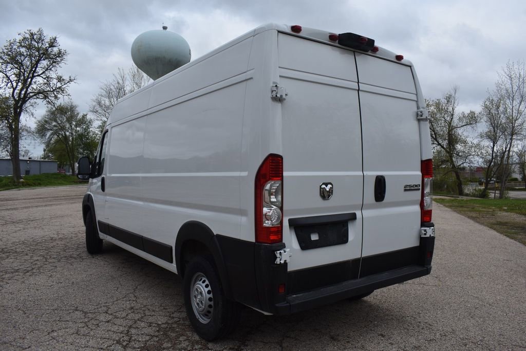 Used 2025 RAM ProMaster 2500 w/ Convenience Group FWD image 5