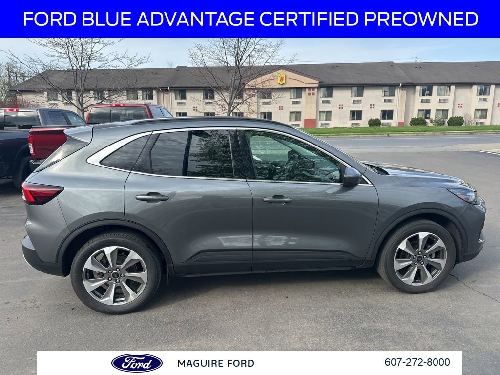 Used 2024 Ford Escape Platinum AWD/4WD image 4