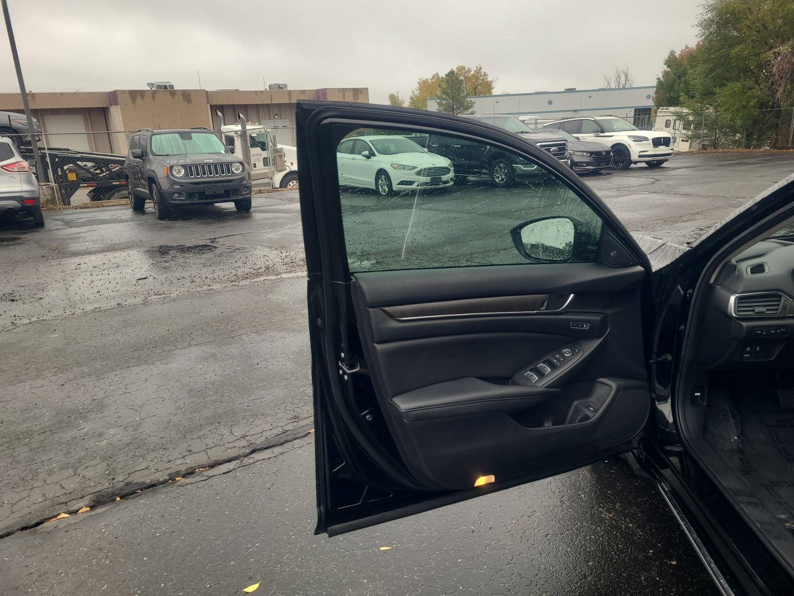 Used 2019 Honda Accord Touring image 13