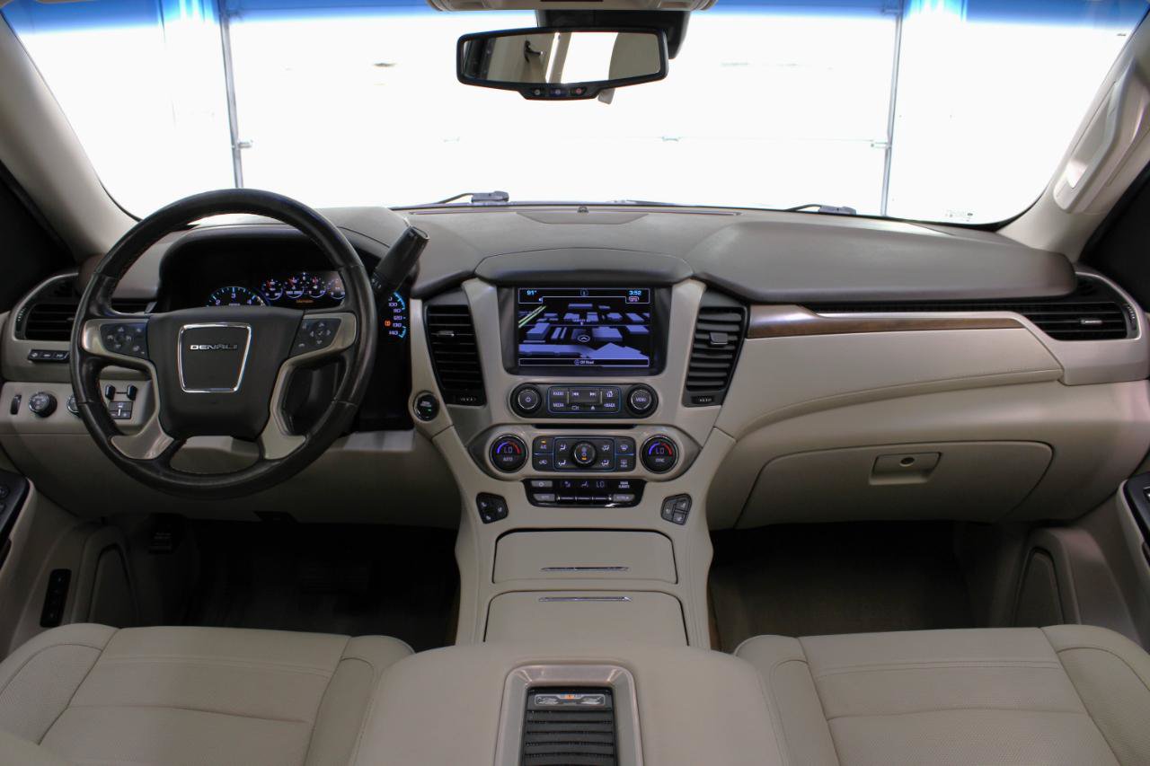 Used 2019 GMC Yukon XL Denali w/ Denali Ultimate Package AWD/4WD image 57