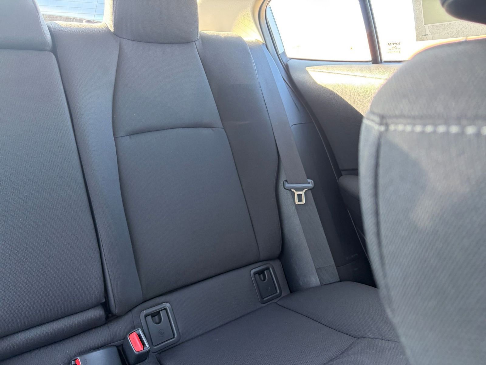 Used 2025 Toyota Corolla LE image 35