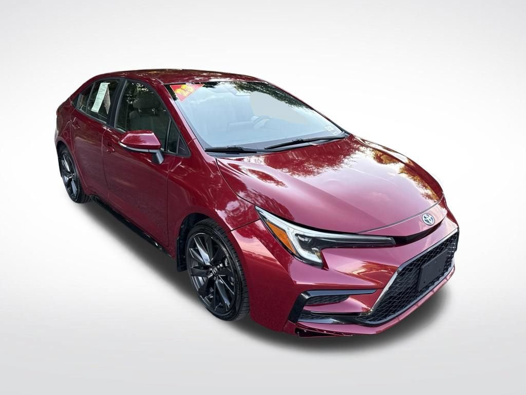 Used 2023 Toyota Corolla SE w/ Carpet Mat Package (TMS) FWD image 3
