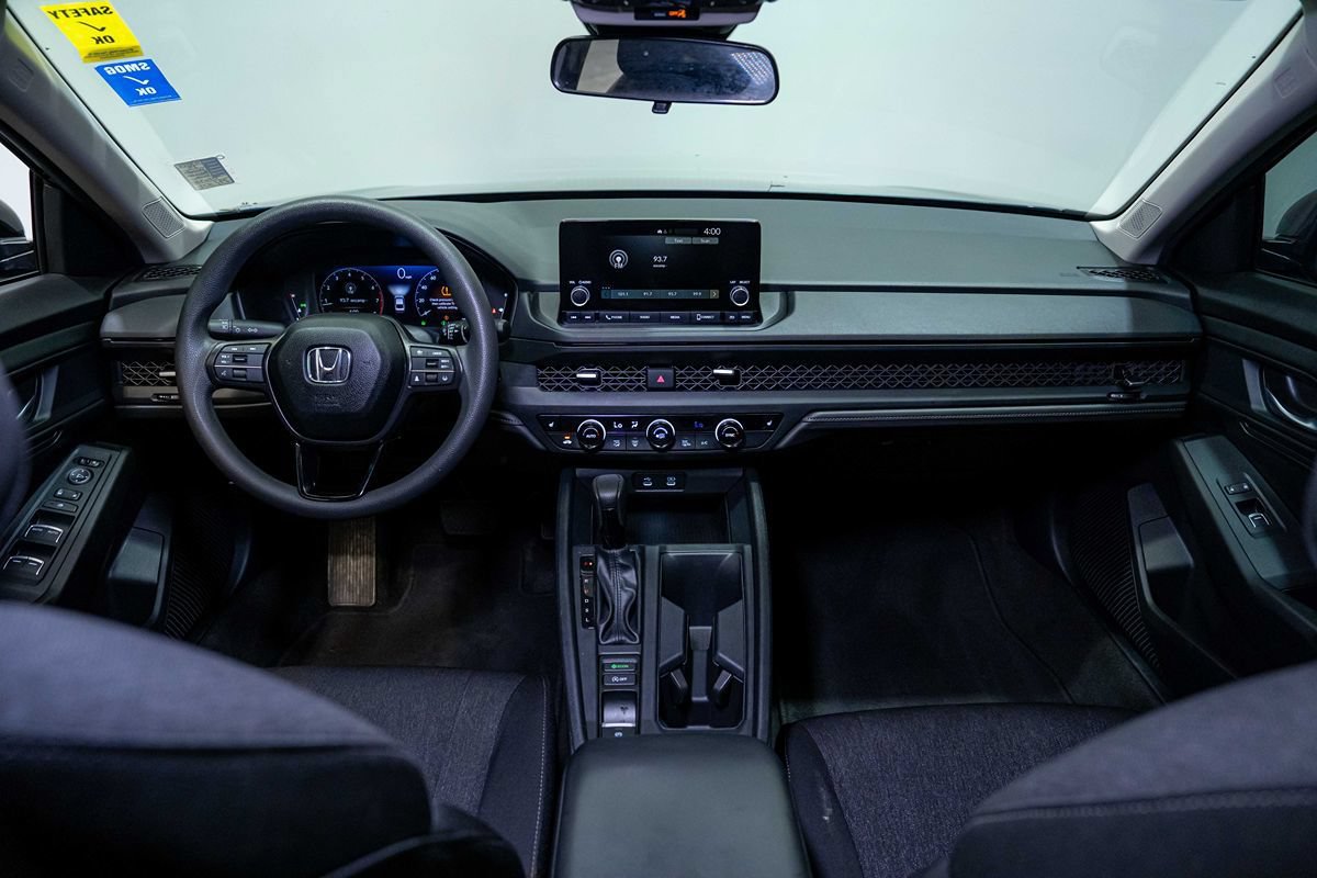 Used 2025 Honda Accord SE image 15