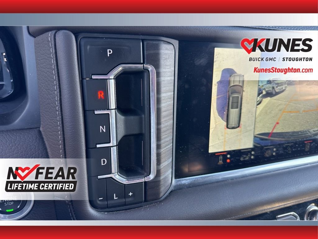 Used 2024 GMC Yukon Denali w/ Denali Reserve Package image 33