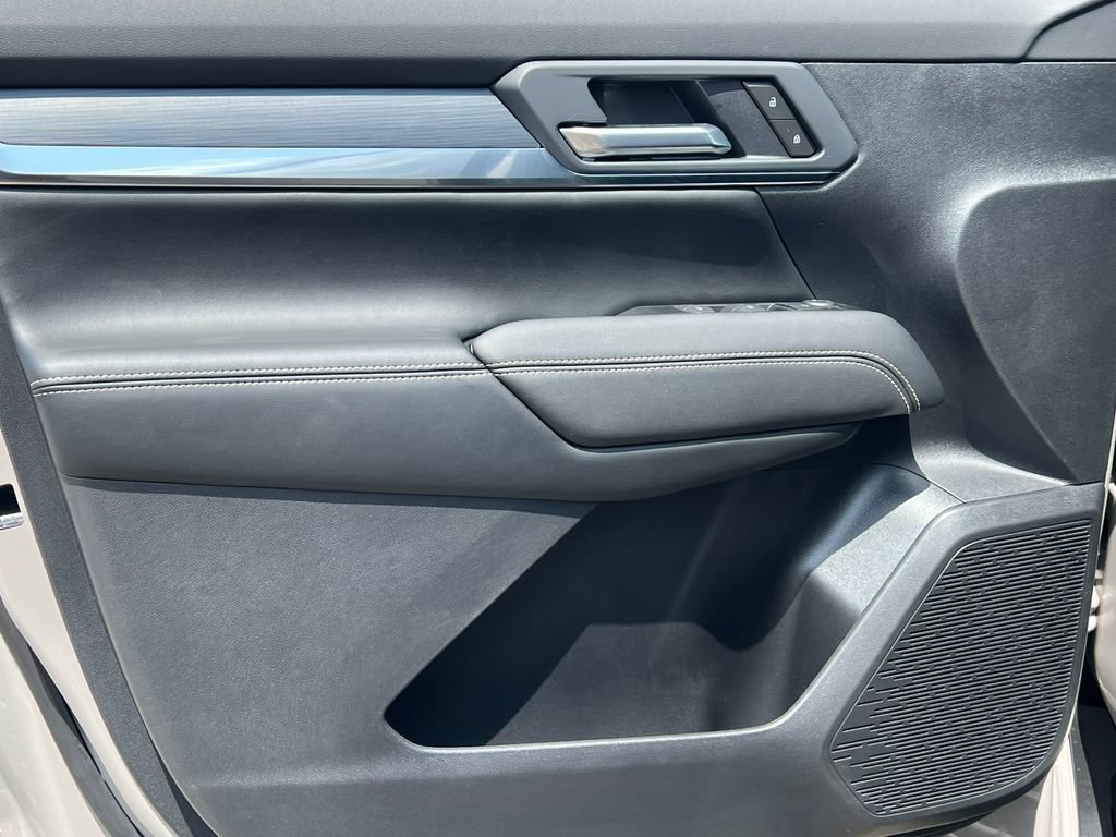 New 2027 GMC Terrain Elevation AWD/4WD image 12