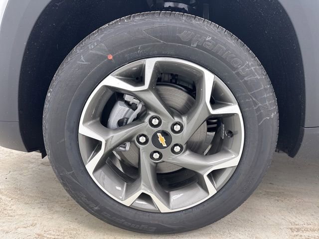 New 2026 Chevrolet Trax LT w/ Driver Confidence Package FWD image 36