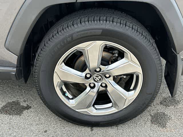 Used 2020 Toyota RAV4 Limited w/ All Weather Liner Package AWD/4WD image 5
