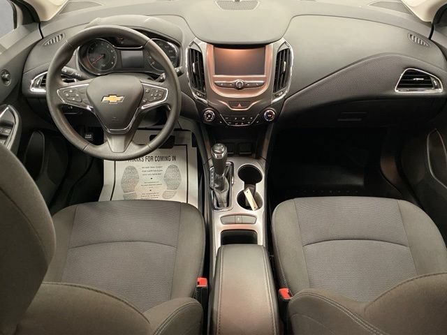 Used 2017 Chevrolet Cruze LT w/ Convenience Package FWD image 34