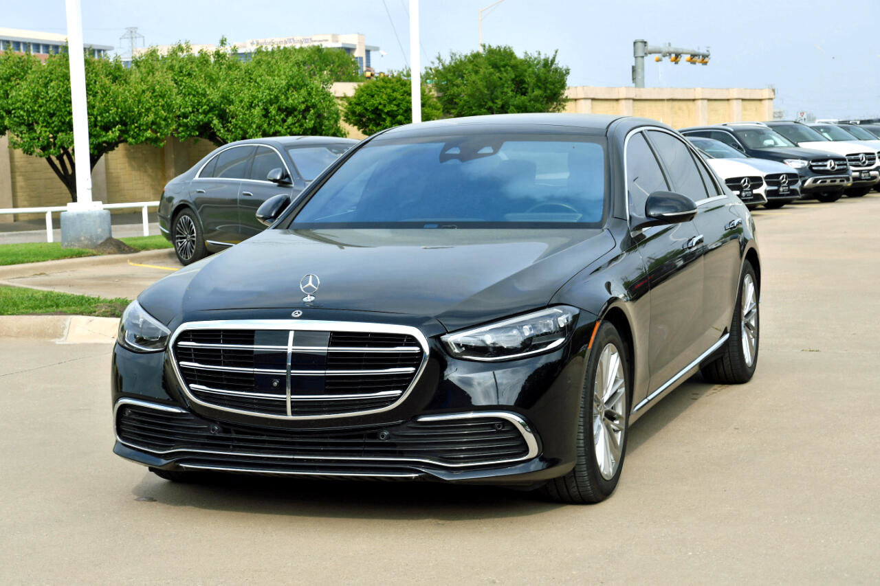 Used 2022 Mercedes-Benz S 580 4MATIC Sedan image 2