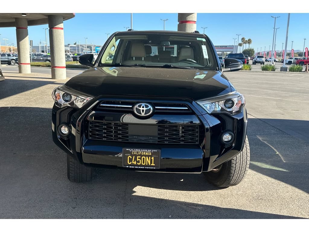 Used 2021 Toyota 4Runner SR5 Premium w/ Moonroof Package AWD/4WD image 3