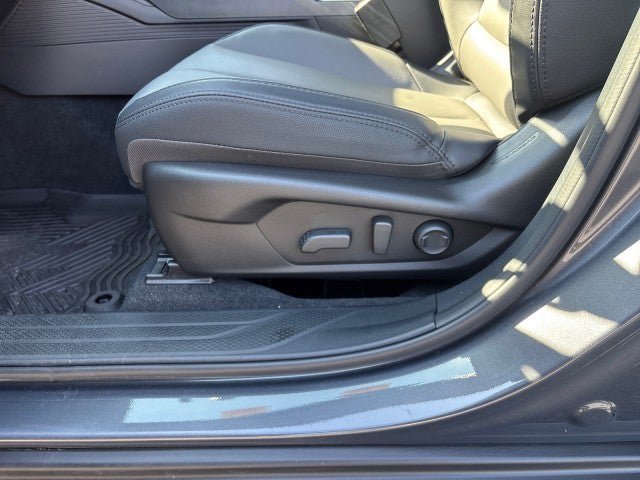 Certified 2026 Subaru Outback Premium w/ Premium/Limited Package 2 AWD/4WD image 11