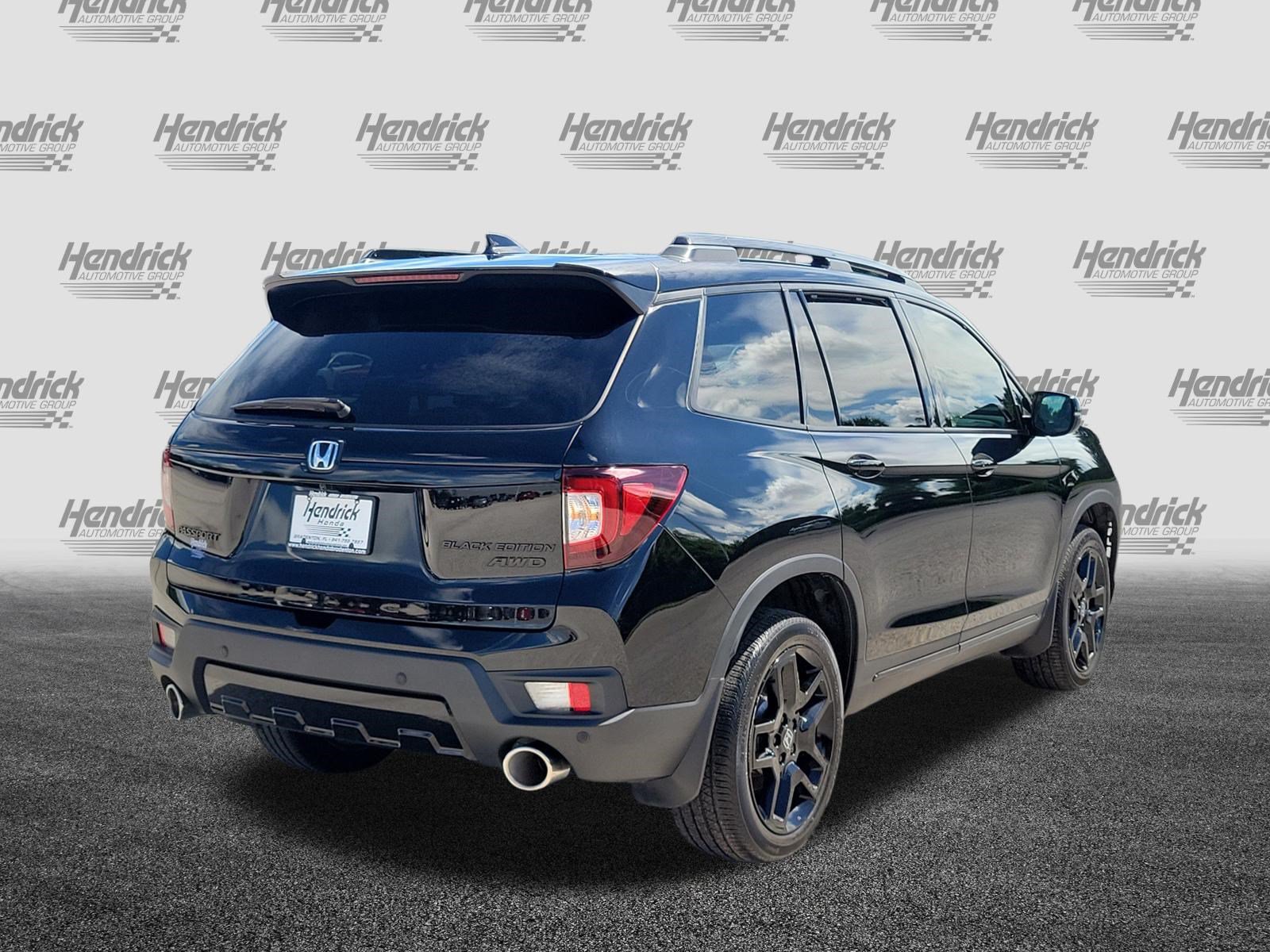 Used 2025 Honda Passport Black Edition image 10
