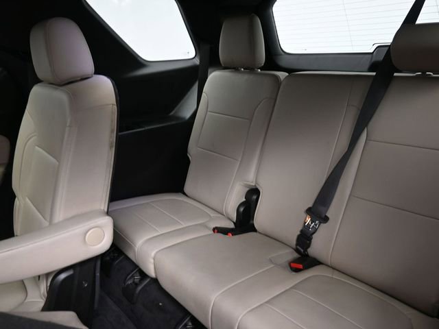 Used 2023 Chevrolet Traverse LT w/ LT Premium Package image 20