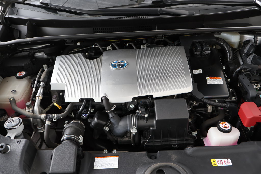 Certified 2020 Toyota Prius LE AWD/4WD image 52