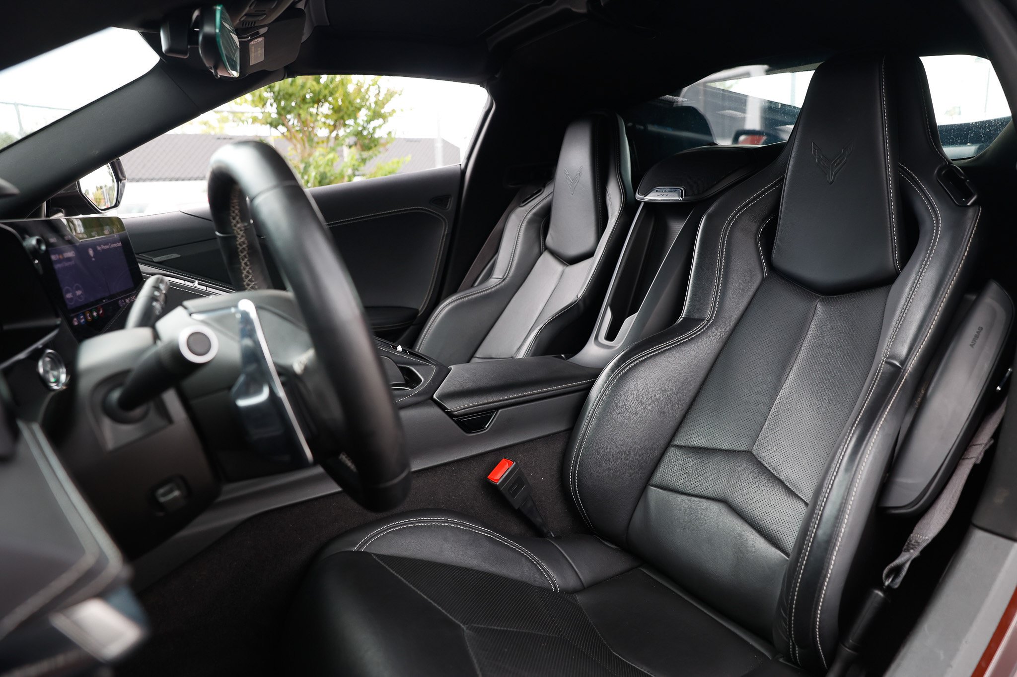 Used 2023 Chevrolet Corvette Stingray Coupe w/ 1LT RWD image 5