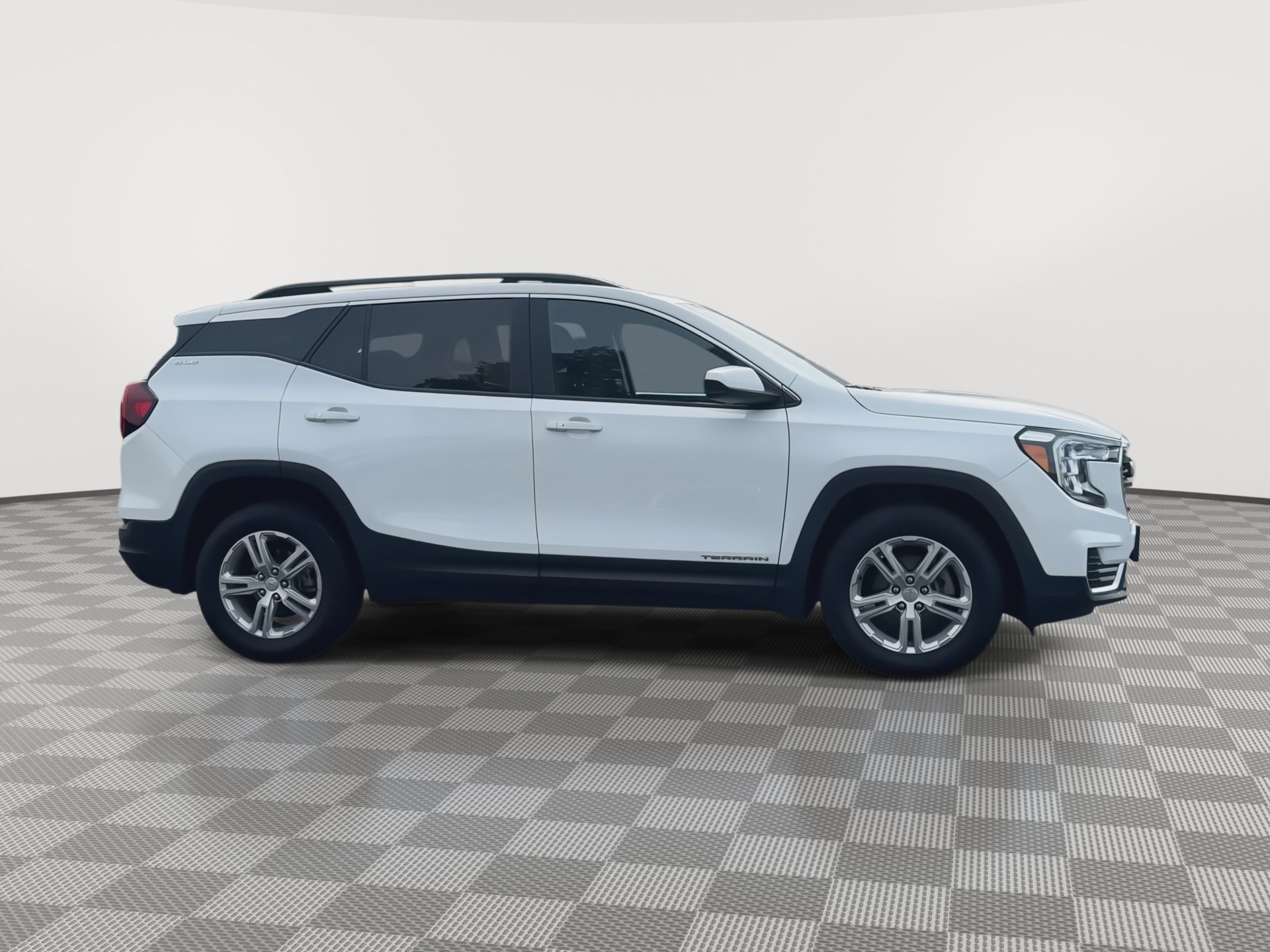 Used 2023 GMC Terrain SLE w/ Driver Convenience Package AWD/4WD image 9