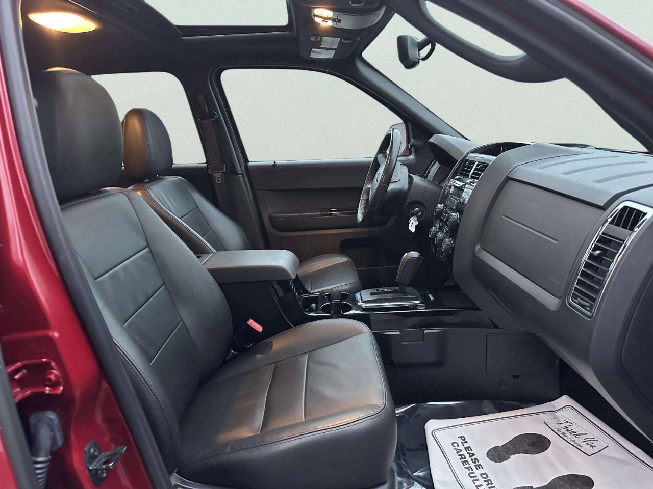 Used 2011 Ford Escape Limited w/ 302A Rapid Spec Order Code FWD image 19