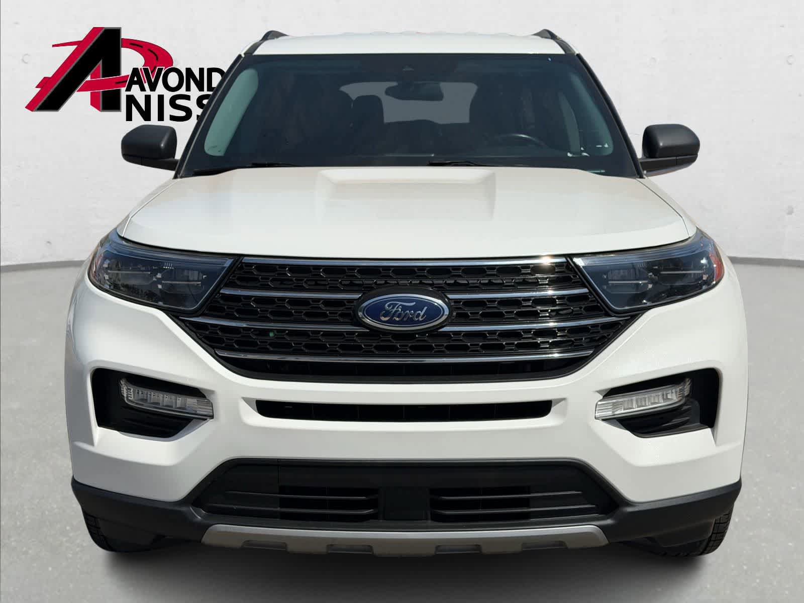 Used 2023 Ford Explorer XLT w/ Equipment Group 202A image 5