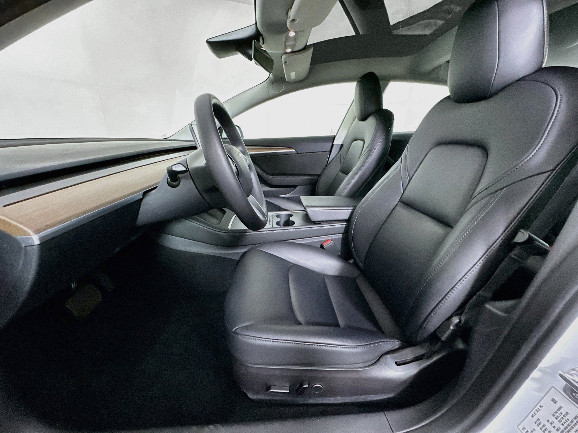 Used 2023 Tesla Model 3 Standard Range RWD image 13