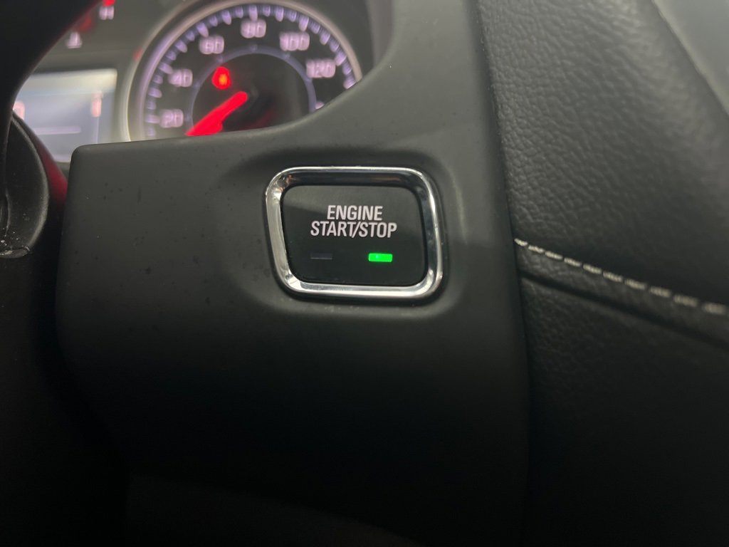 Used 2023 GMC Acadia SLE w/ LPO, Floor Liner Package image 35