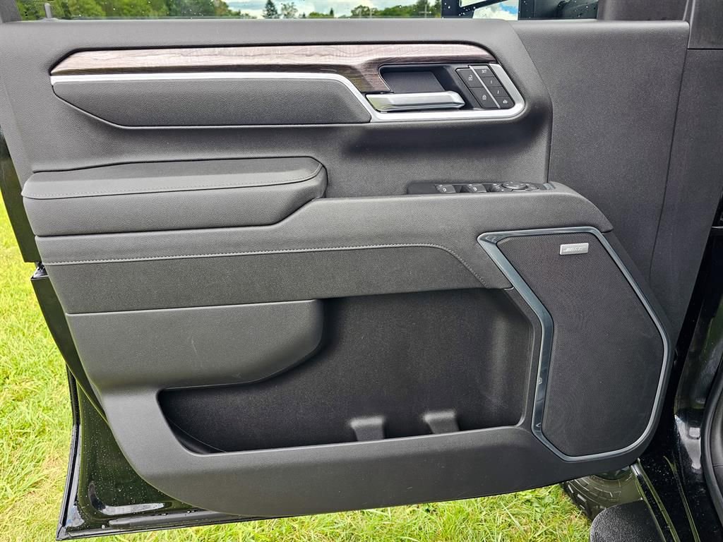 Used 2025 Chevrolet Silverado 2500 LTZ w/ Trail Boss Package image 11