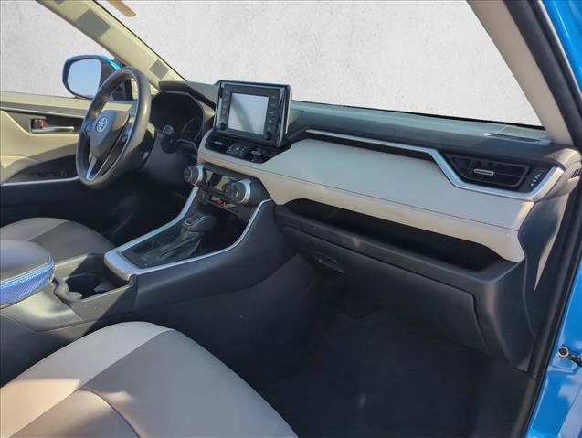 Used 2019 Toyota RAV4 XLE Premium image 25